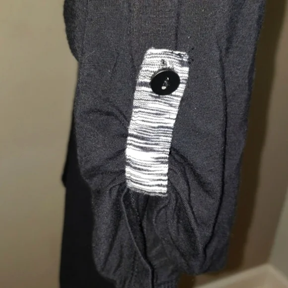 Dept 222 Black White ¾ Sleeve Top 2XL Open Back Detail - Picture 4 of 7